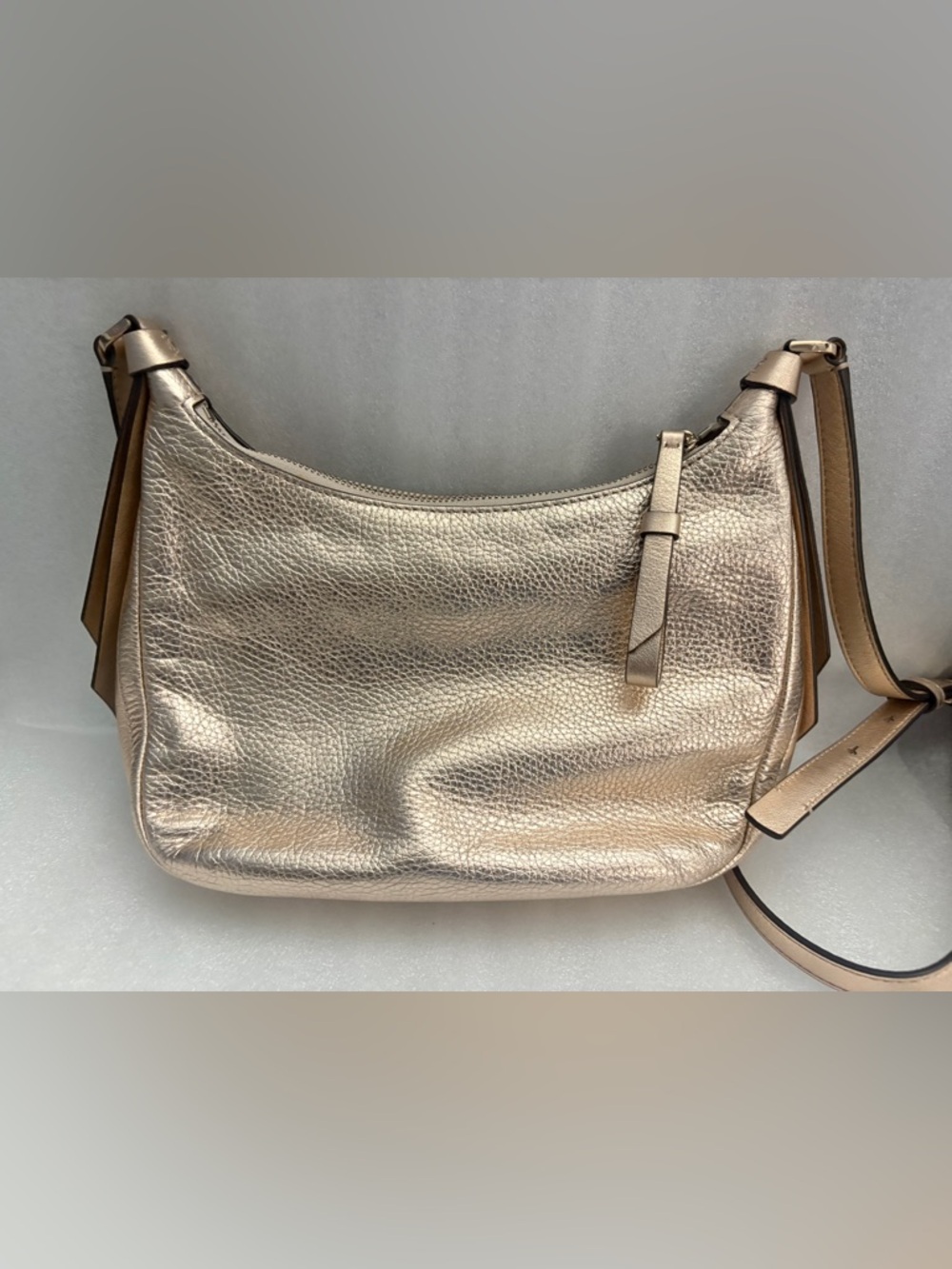 Kate Spade Rose Gold Champagne Pebbled Hobo Shoulder/Crossbody Pink Logo Lining - Picture 2 of 16